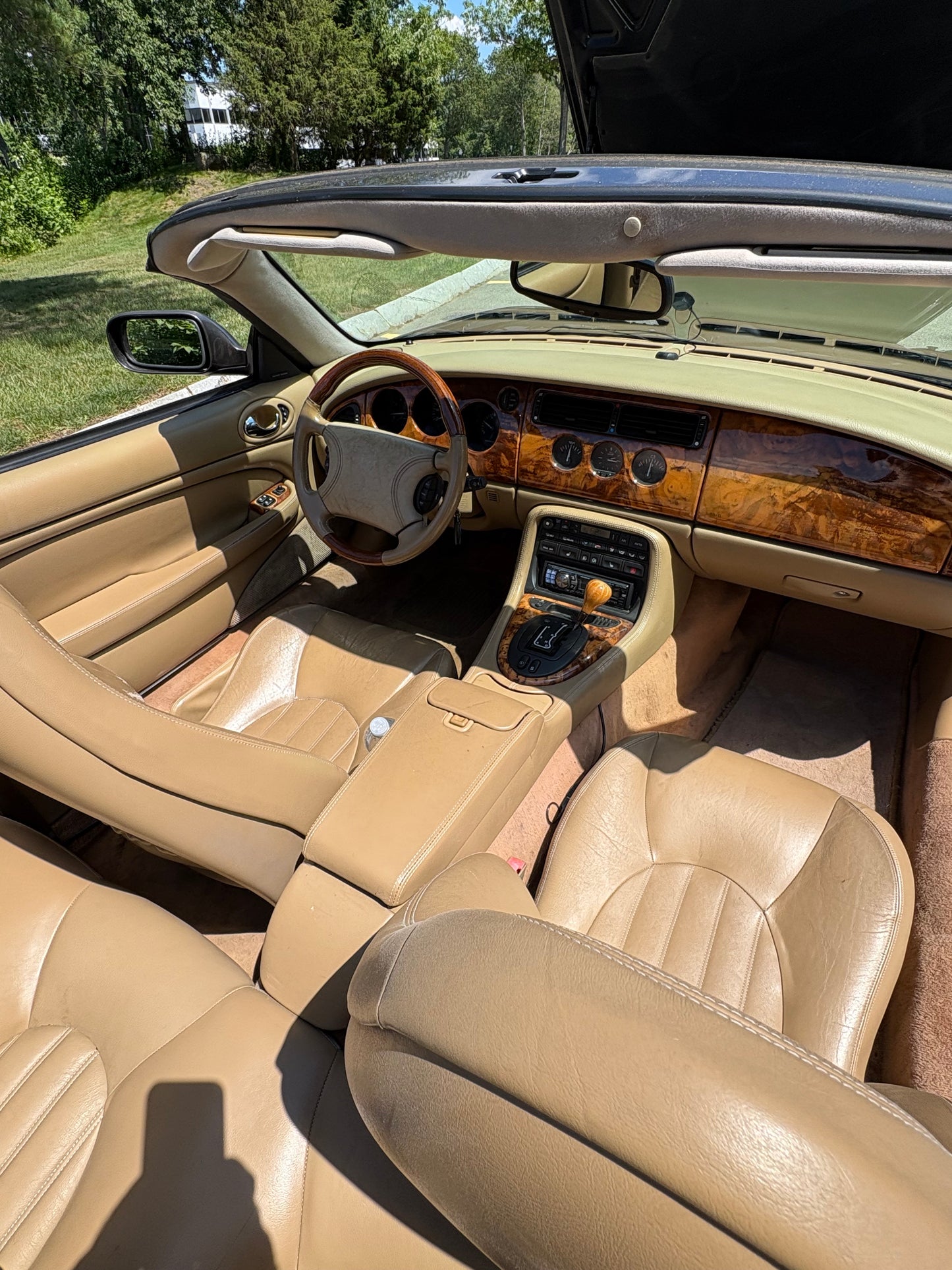 1997 JAGUAR XK8 CONVERTIBLE