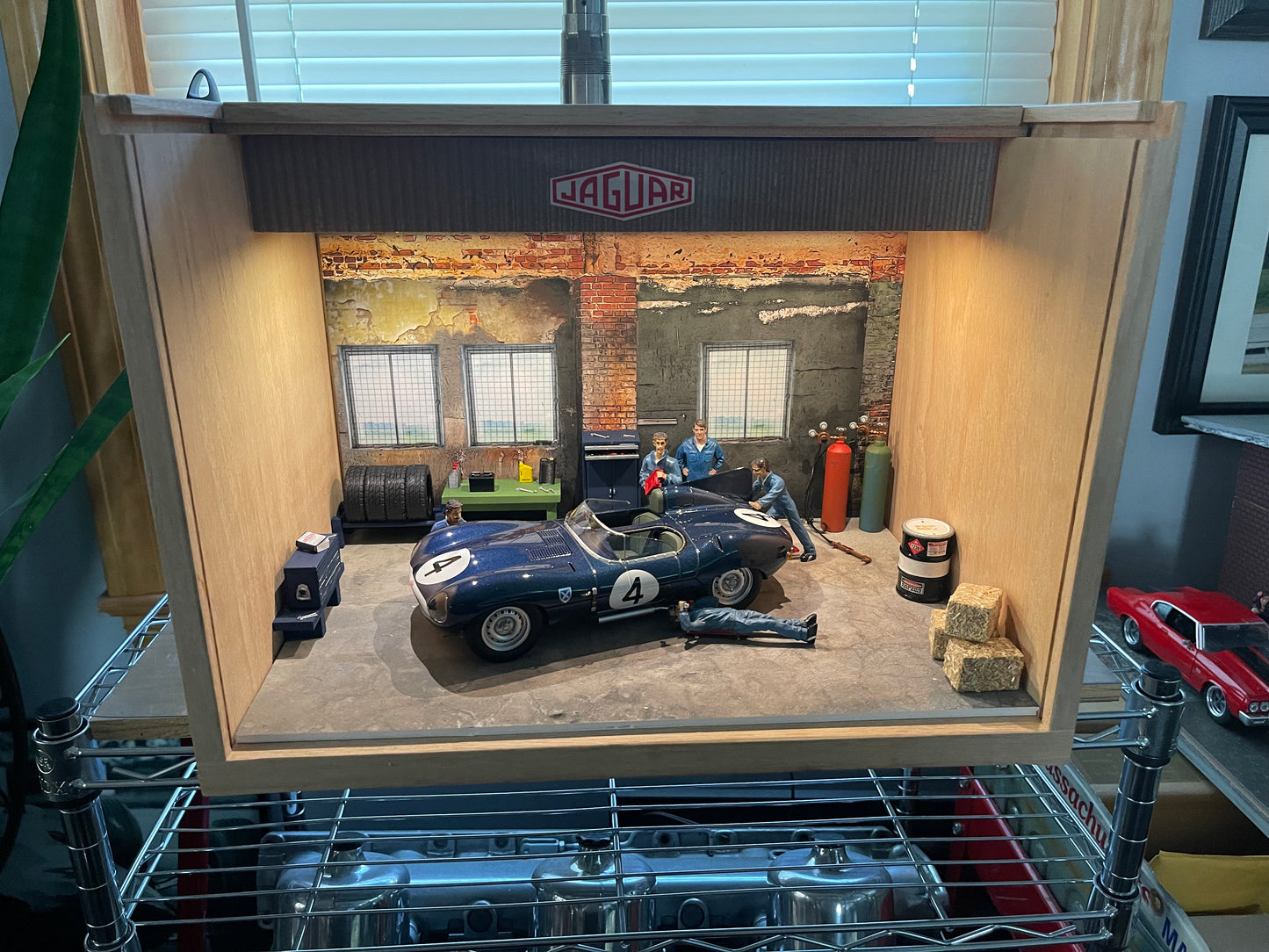 Jaguar D type Diorama