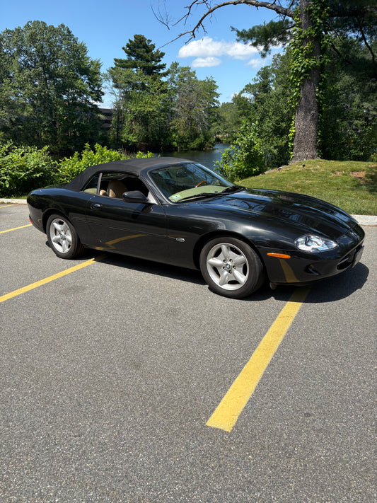 1997 JAGUAR XK8 CONVERTIBLE